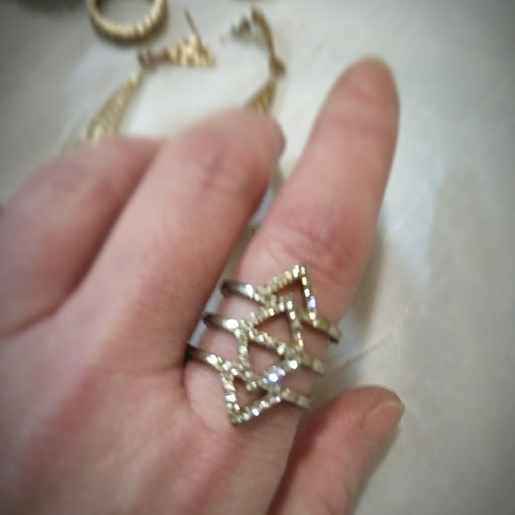 Vintage Jewelry Bundle - Picture 3 of 8